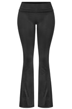 Load image into Gallery viewer, Must have basic flare pants - Black
