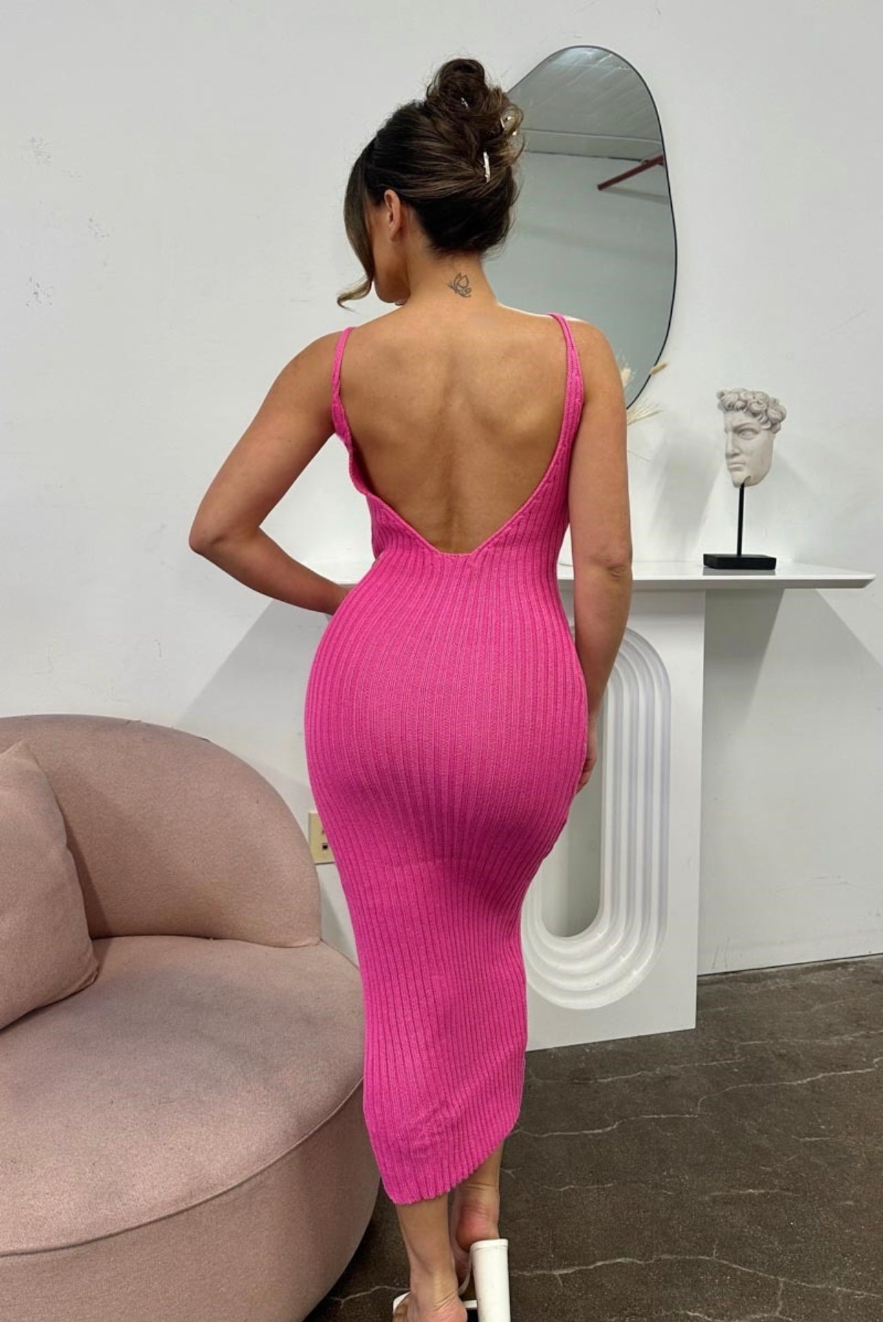 Not to casual open back rib knit dress - Pink