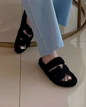 Load image into Gallery viewer, COZY FUR
