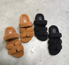 Load image into Gallery viewer, COZY FUR
