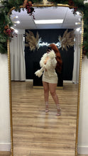 Load image into Gallery viewer, She classy fur top - off white
